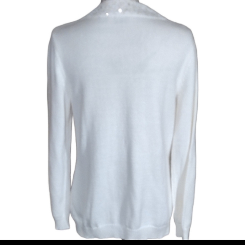Basic Editions V Neck Sweater - Picture 4 of 6